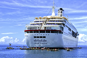 Referentin auf der MS Deutschland | Gabriela Staebler - Wildlife Photography